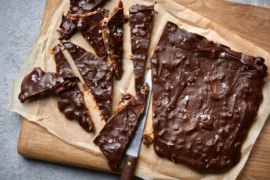 Homemade Date Bark Recipe: A Delicious and Nutritious Treat for Pregnant and New Moms